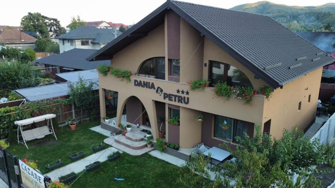 Dania&Petru Residence Tîrgu Ocna 외부 사진